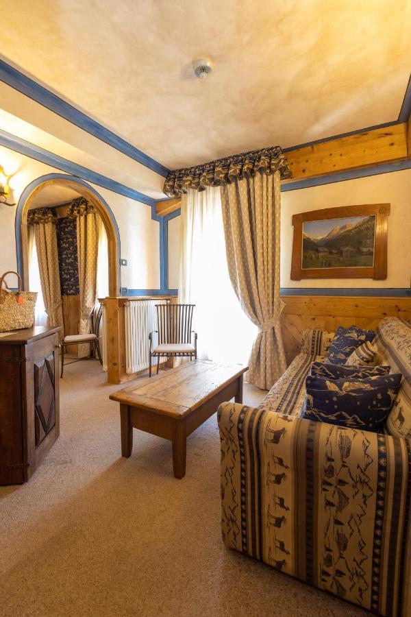 Hotel Bucaneve Breuil-Cervinia Exteriör bild