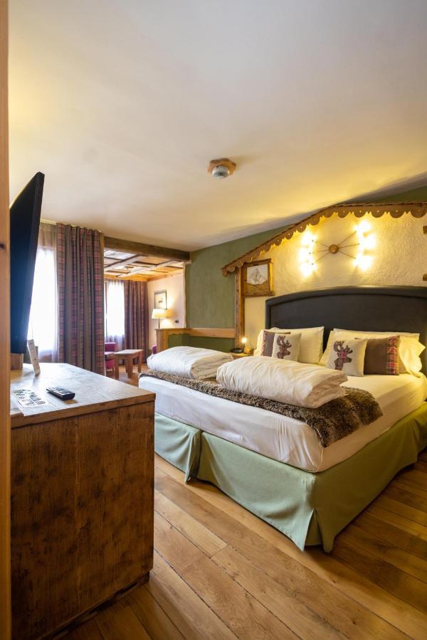 Hotel Bucaneve Breuil-Cervinia Exteriör bild