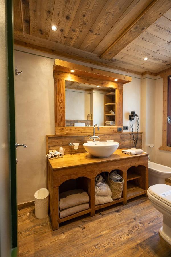 Hotel Bucaneve Breuil-Cervinia Exteriör bild