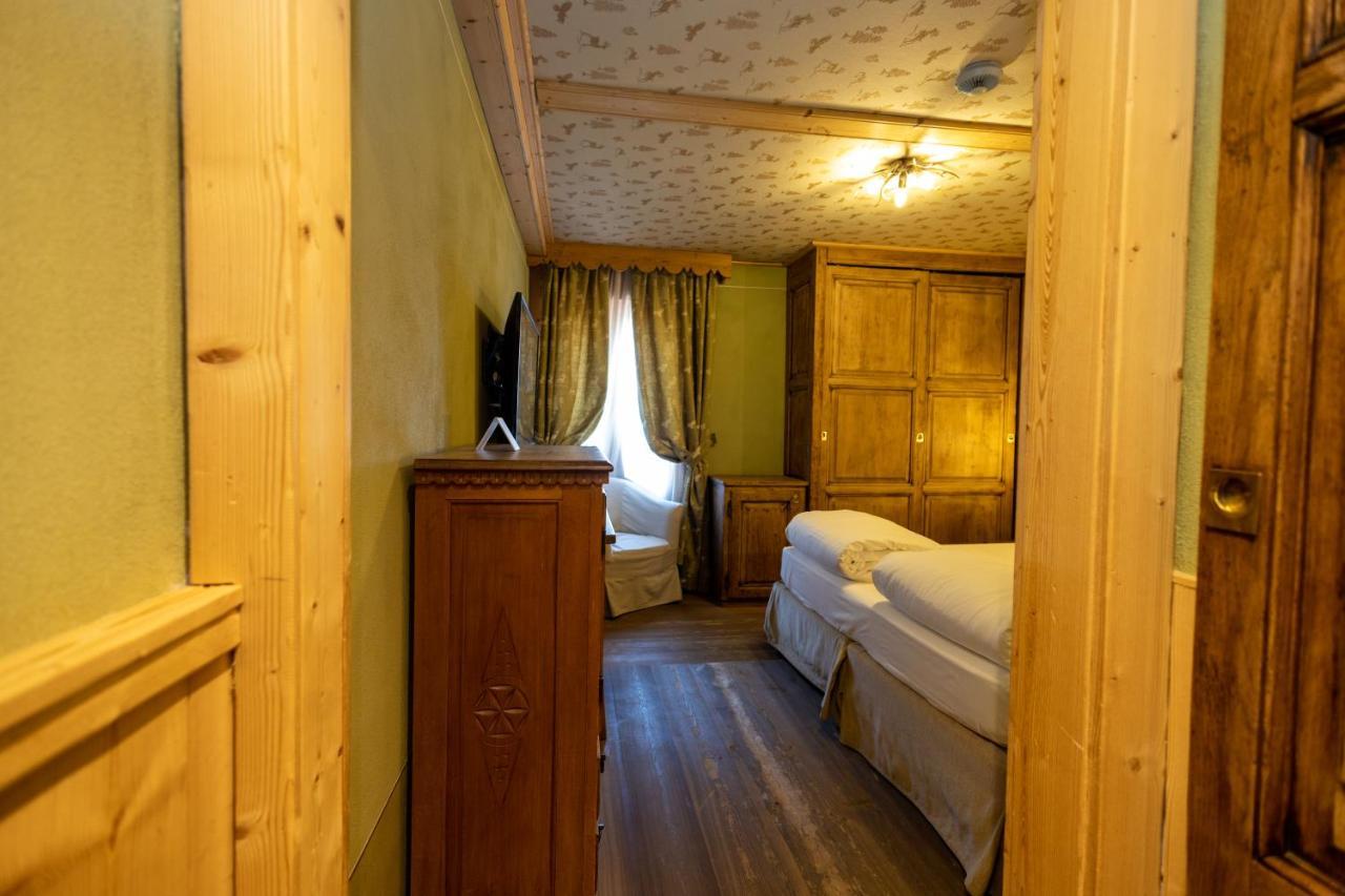 Hotel Bucaneve Breuil-Cervinia Exteriör bild