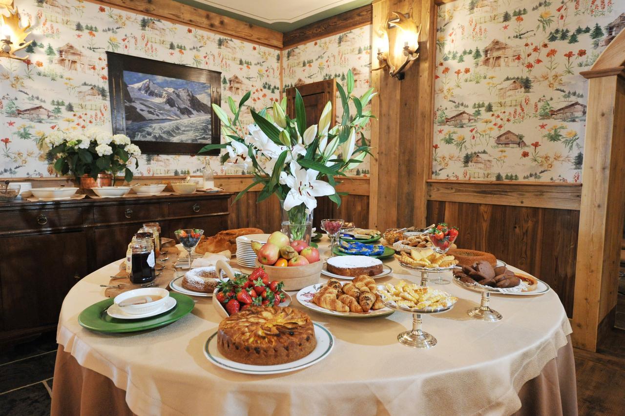 Hotel Bucaneve Breuil-Cervinia Exteriör bild