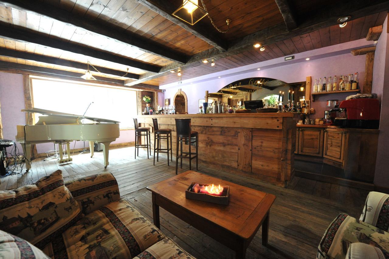 Hotel Bucaneve Breuil-Cervinia Exteriör bild